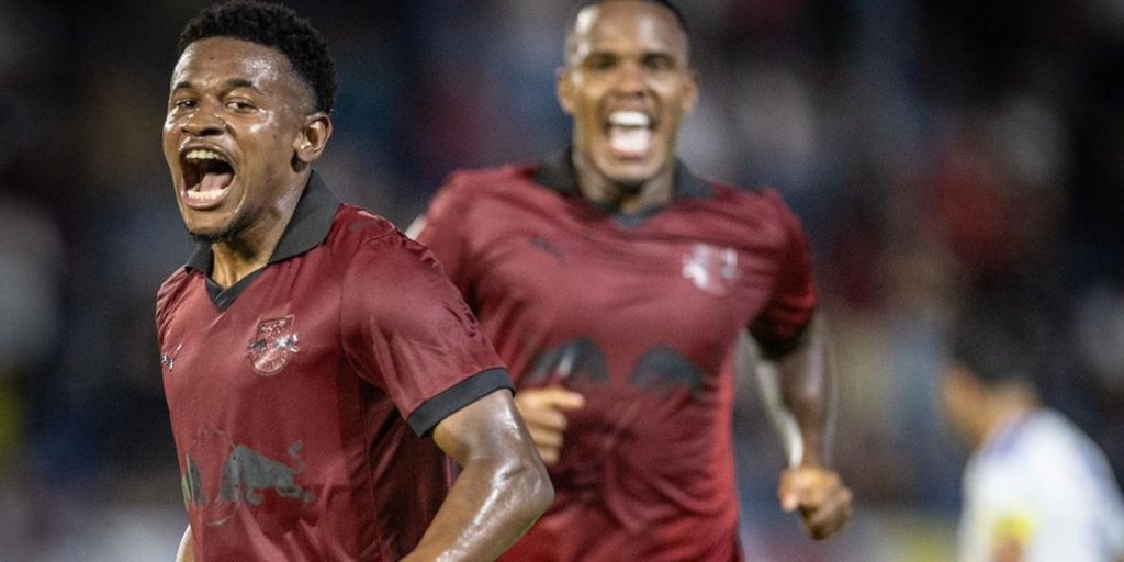 Bragantino quebra jejum e supera o Cruzeiro por 4 a 2