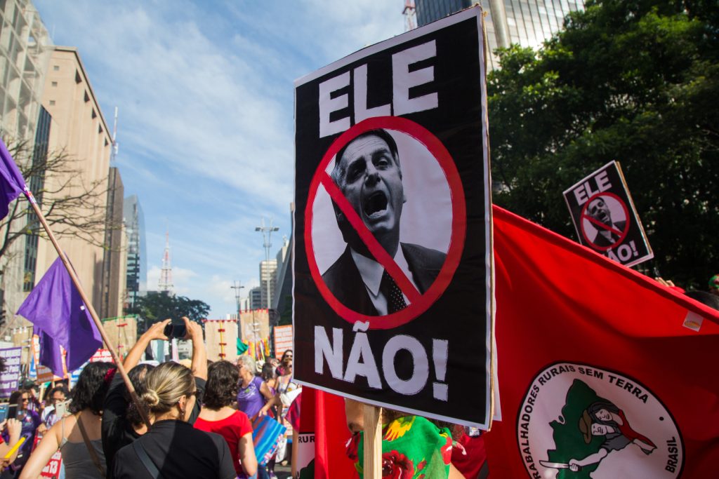 Fenaj acusa TV Band de transformar debate em show de provocações