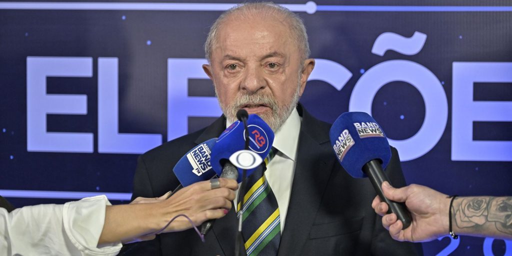Lula envia ao TSE pedido para abrir seus sigilos se Flávio fizer o mesmo
