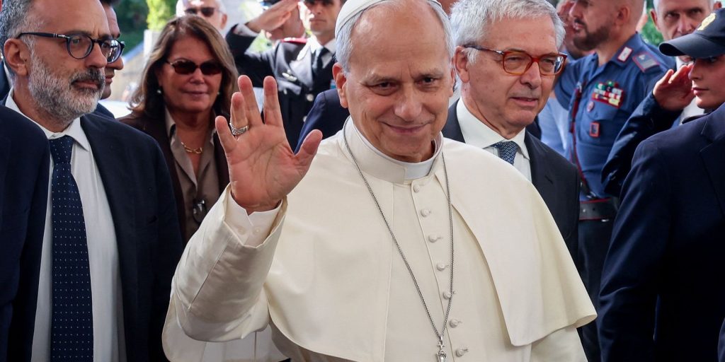 Papa Leão XIV está livre de metástase após cirurgia pulmonar