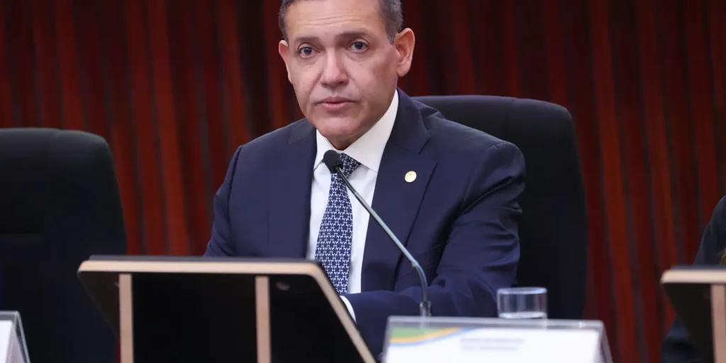 TSE ordena retirada de 20 posts com deepfakes contra Lula