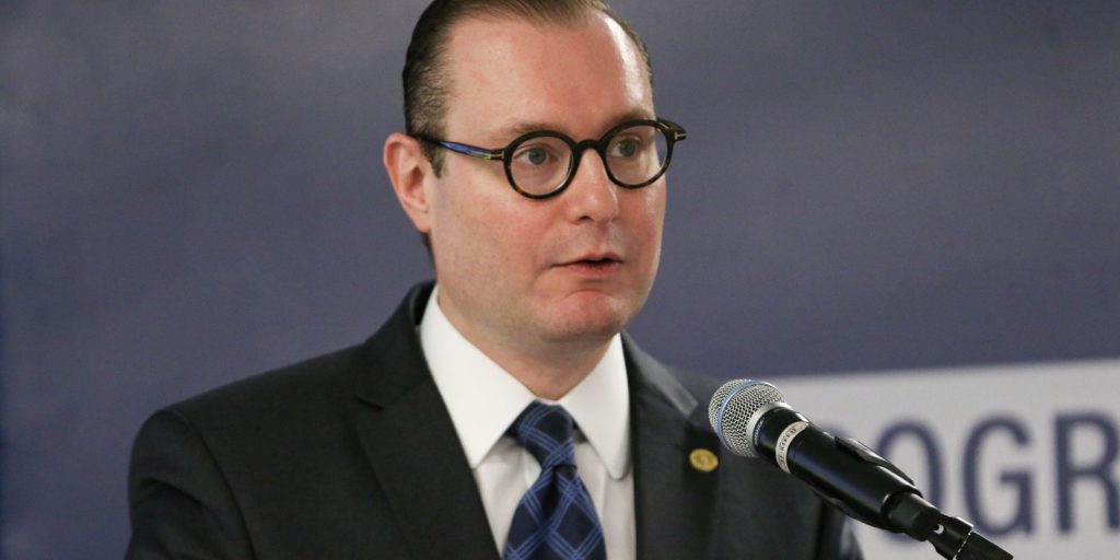 Zanin pede pareceres da PGR e AGU sobre ação do PSD por 2º turno no RJ